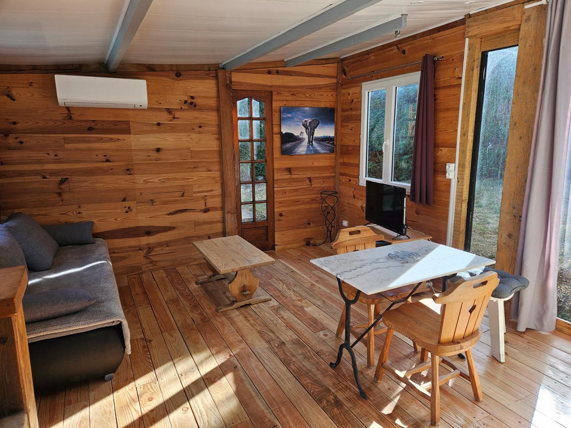 Chalet Banane Devant Piscine, A 6Km Du Festival De Piano De La Roque D'Antheron Rognes Exteriör bild